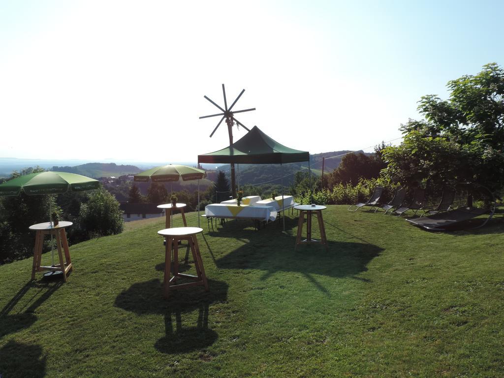 Weingut Gaestezimmer Gruber Эренхаузен Экстерьер фото